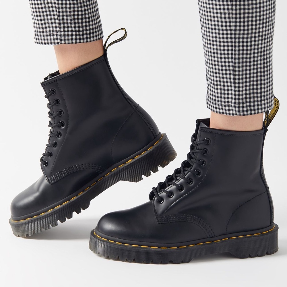 Dr Martens 1460 Bex Smooth Leather Lace Up Boots
